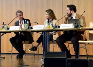 Panel on Legislative convergences or norm diffusion: Multilevel regulation of corporate responsibility with Markus Krajewski (Moderator, FAU), Humberto Cantu (University of Monterrey), Danielle Pamplona (PUCPR Curitiba)